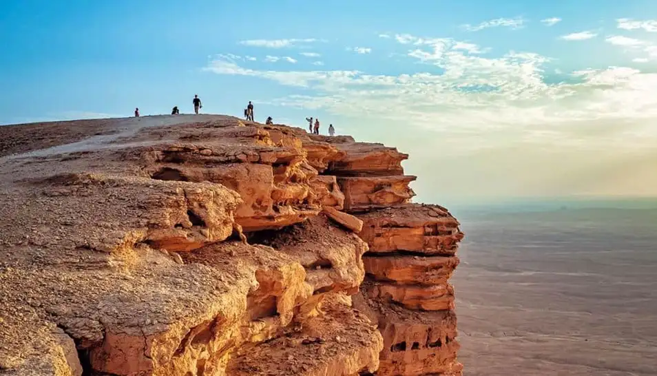 Hiking at the Edge of the World, Riyadh