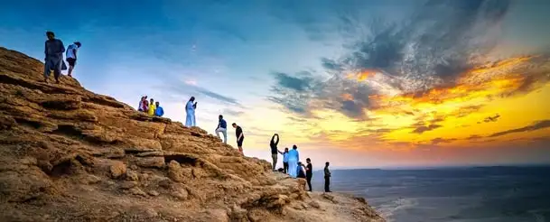 edge of the world tour itinerary img